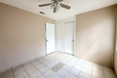 House in Saint Petersburg, Florida 2 bedrooms, 77.02 sq.m. № 1911789 - photo 11