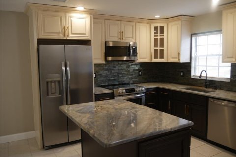 Снять в аренду кондоминиум в Сарасота, Флорида 2 комнаты, 84.36м2, № 1434396 - фото 20