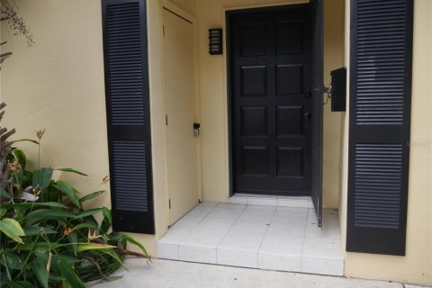 Снять в аренду кондоминиум в Сарасота, Флорида 2 комнаты, 84.36м2, № 1434396 - фото 4