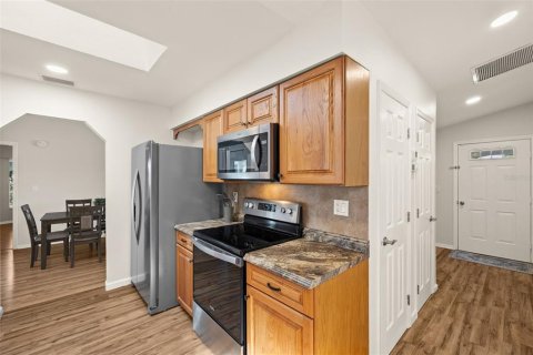 House in Port Charlotte, Florida 3 bedrooms, 166.39 sq.m. № 1797131 - photo 9