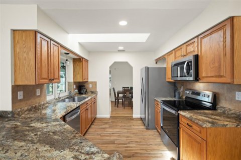 House in Port Charlotte, Florida 3 bedrooms, 166.39 sq.m. № 1797131 - photo 8
