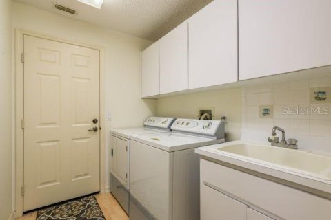 Casa en venta en New Port Richey, Florida, 2 dormitorios, 151.71 m2 № 1518865 - foto 20