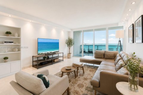Condo in Miami, Florida, 3 bedrooms № 2177543 - photo 3
