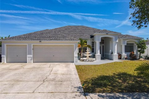 House in Merrit Island, Florida 4 bedrooms, 229.1 sq.m. № 1734628 - photo 21