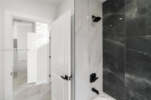 Casa en venta en Lehigh Acres, Florida, 3 dormitorios, 143.07 m2 № 2031721 - foto 21