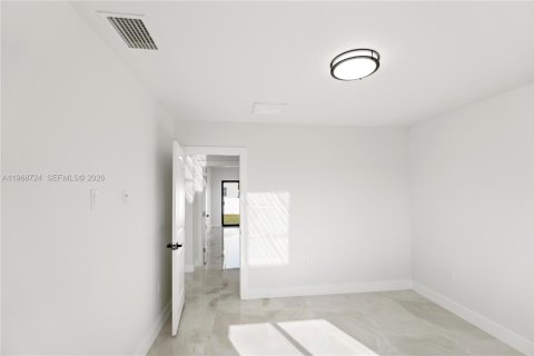 Casa en venta en Lehigh Acres, Florida, 3 dormitorios, 143.07 m2 № 2031721 - foto 29