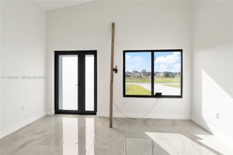 Casa en venta en Lehigh Acres, Florida, 3 dormitorios, 143.07 m2 № 2031721 - foto 13