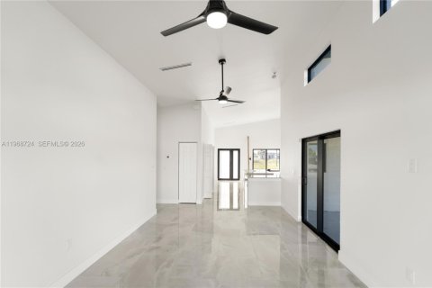 Casa en venta en Lehigh Acres, Florida, 3 dormitorios, 143.07 m2 № 2031721 - foto 15