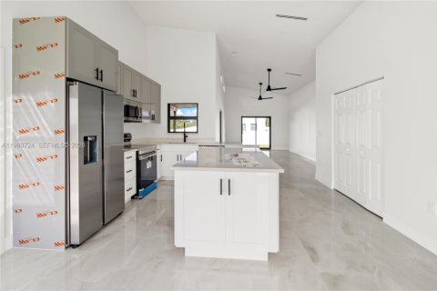 Casa en venta en Lehigh Acres, Florida, 3 dormitorios, 143.07 m2 № 2031721 - foto 5