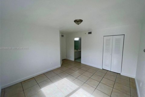 Condominio en alquiler en Homestead, Florida, 3 dormitorios, 104.61 m2 № 1987472 - foto 10