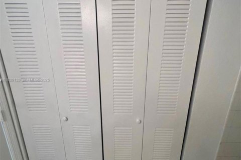 Condominio en alquiler en Homestead, Florida, 3 dormitorios, 104.61 m2 № 1987472 - foto 18