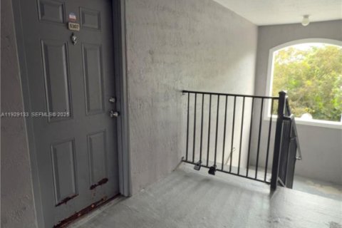 Condominio en alquiler en Homestead, Florida, 3 dormitorios, 104.61 m2 № 1987472 - foto 3