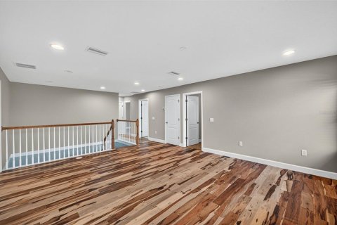 Casa en venta en Trinity, Florida, 4 dormitorios, 289.58 m2 № 1911499 - foto 22
