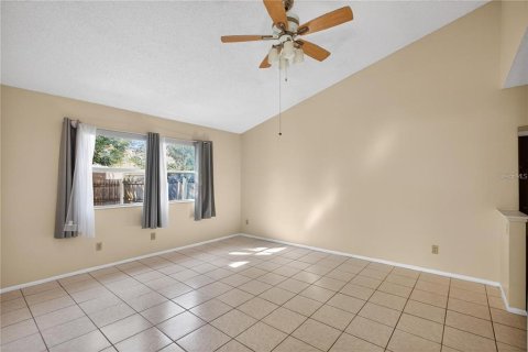 Touwnhouse à louer à Longwood, Floride: 2 chambres, 137.68 m2 № 2411502 - photo 12