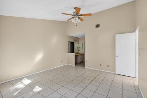 Touwnhouse à louer à Longwood, Floride: 2 chambres, 137.68 m2 № 2411502 - photo 13