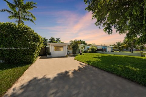 Купить виллу или дом в Холливуд, Флорида 3 спальни, 133.41м2, № 1895911 - фото 2