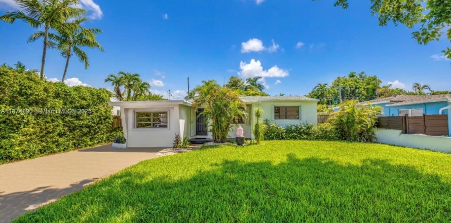 Villa ou maison à Hollywood, Floride 3 chambres, 133.41 m2 № 1895911