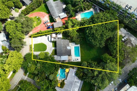 Terreno en venta en North Miami, Florida № 2013487 - foto 8