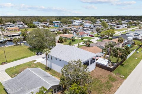 Villa ou maison à vendre à Hudson, Floride: 3 chambres, 186.18 m2 № 2129057 - photo 19