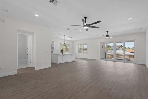 Villa ou maison à vendre à Hudson, Floride: 3 chambres, 186.18 m2 № 2129057 - photo 3