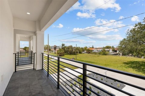 Villa ou maison à vendre à Hudson, Floride: 3 chambres, 186.18 m2 № 2129057 - photo 12