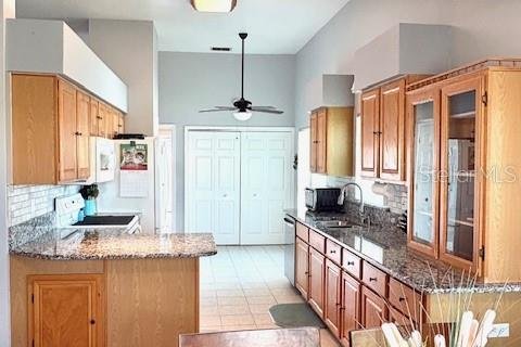House in Haines City, Florida 3 bedrooms, 166.57 sq.m. № 2201681 - photo 12