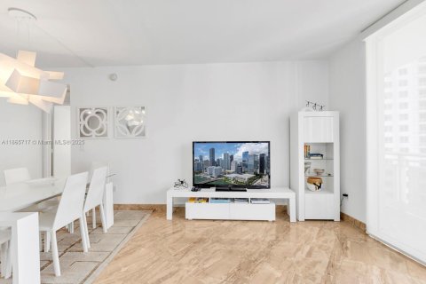 Купить кондоминиум в Майами, Флорида 2 спальни, 131.74м2, № 1897508 - фото 10