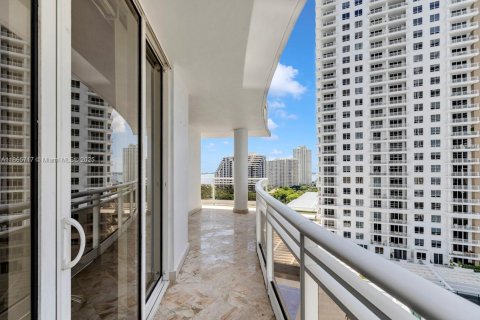 Купить кондоминиум в Майами, Флорида 2 спальни, 131.74м2, № 1897508 - фото 28