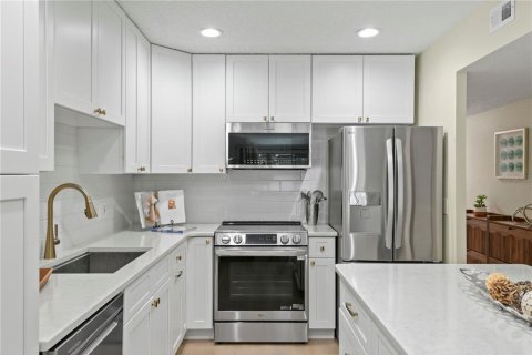 Copropriété à vendre à Altamonte Springs, Floride: 3 chambres, 102.19 m2 № 2113816 - photo 13