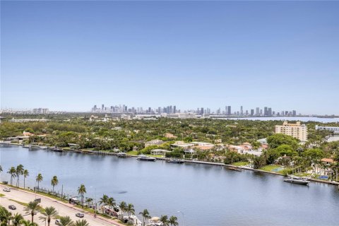 Condo à Miami Beach, Floride, 1 chambre  № 2060244