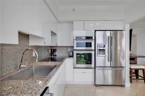 Copropriété à louer à Miami Beach, Floride: 1 chambre, 102.19 m2 № 2060244 - photo 13