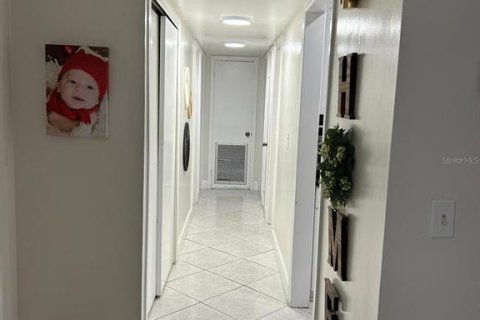 Купить виллу или дом в Тампа, Флорида 5 комнат, 138.05м2, № 2267022 - фото 28