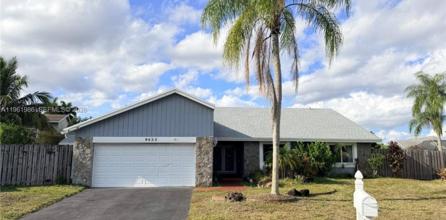 Villa ou maison à Sunrise, Floride 4 chambres, 210.33 m2 № 2025115