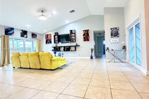 Villa ou maison à vendre à Sunrise, Floride: 4 chambres, 210.33 m2 № 2025115 - photo 8