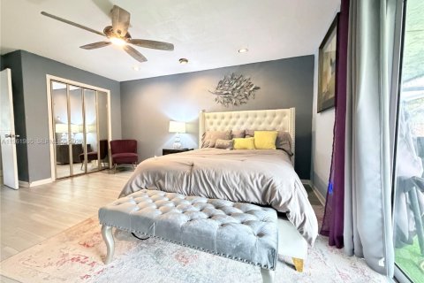 Villa ou maison à vendre à Sunrise, Floride: 4 chambres, 210.33 m2 № 2025115 - photo 25