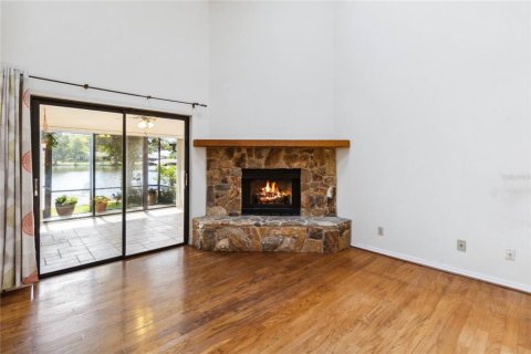 Townhouse in Leesburg, Florida 3 bedrooms, 209.96 sq.m. № 1758427 - photo 11
