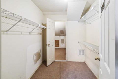 Townhouse in Leesburg, Florida 3 bedrooms, 209.96 sq.m. № 1758427 - photo 25