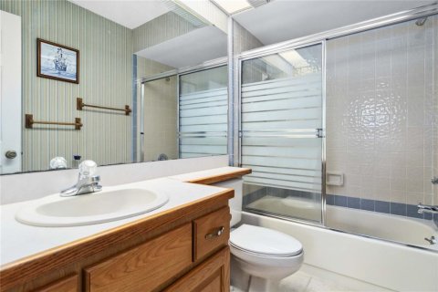 Townhouse in Leesburg, Florida 3 bedrooms, 209.96 sq.m. № 1758427 - photo 26