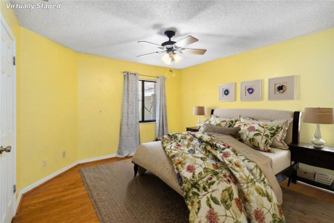 Townhouse in Leesburg, Florida 3 bedrooms, 209.96 sq.m. № 1758427 - photo 9