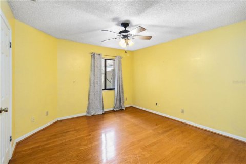 Townhouse in Leesburg, Florida 3 bedrooms, 209.96 sq.m. № 1758427 - photo 20