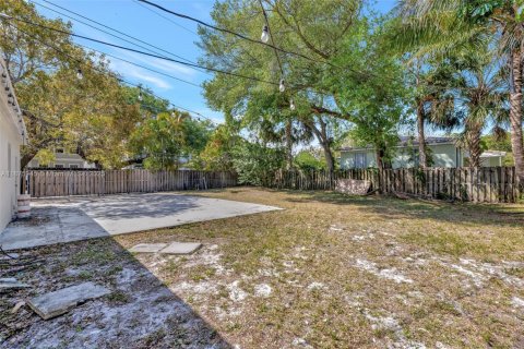 House in Fort Lauderdale, Florida 3 bedrooms, 111.02 sq.m. № 1895887 - photo 28