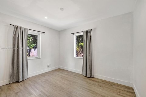 House in Fort Lauderdale, Florida 3 bedrooms, 111.02 sq.m. № 1895887 - photo 25