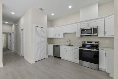 Appartement à louer à Tampa, Floride: 3 chambres, 99.96 m2 № 2419878 - photo 8