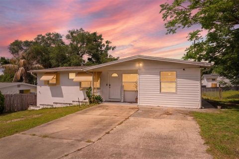 House in Beverly Hills, Florida 2 bedrooms, 99.96 sq.m. № 2100766