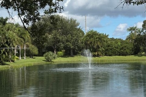 House in Vero Beach, Florida 4 bedrooms, 357.95 sq.m. № 1951417 - photo 24