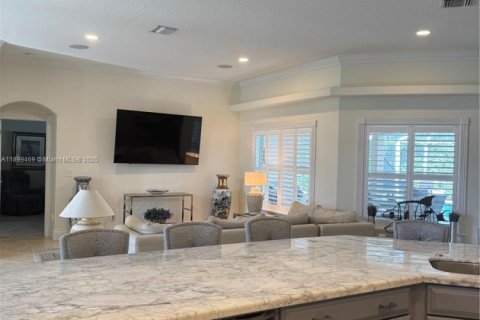 House in Vero Beach, Florida 4 bedrooms, 357.95 sq.m. № 1951417 - photo 9