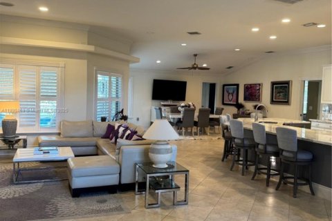 House in Vero Beach, Florida 4 bedrooms, 357.95 sq.m. № 1951417 - photo 21