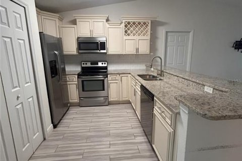 Casa en alquiler en Winter Park, Florida, 4 dormitorios, 137.87 m2 № 1911806 - foto 6
