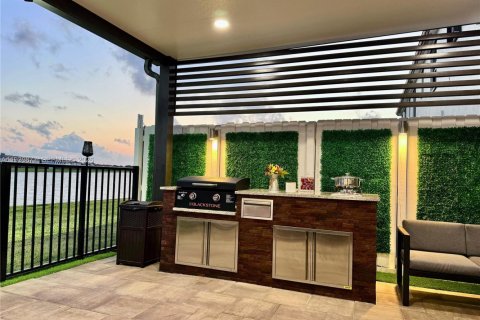 Adosado en venta en Miami, Florida, 3 dormitorios, 123.37 m2 № 1997667 - foto 5