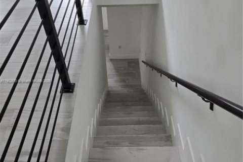 Снять в аренду виллу или дом в Майами, Флорида 5 спален, 229.47м2, № 1953043 - фото 21